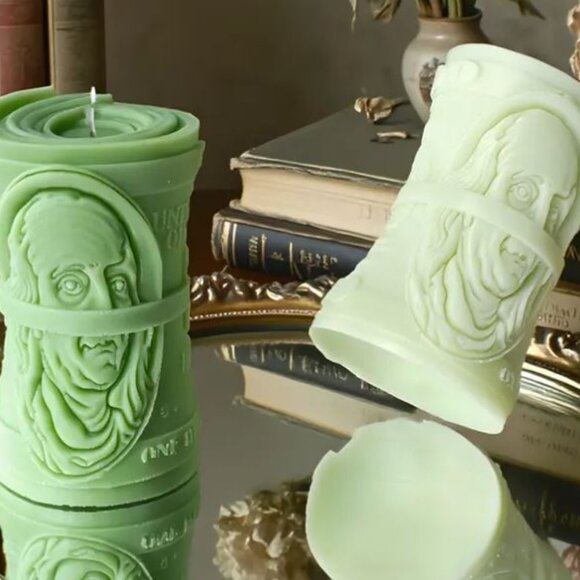Whole Lotta Money Manifestation Candle 1pc - Picture 2 of 2